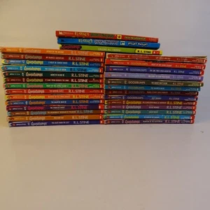Goosebumps Book Lot of 30 Paperback 1990s Vintage Fear Street - Bild 1 von 12