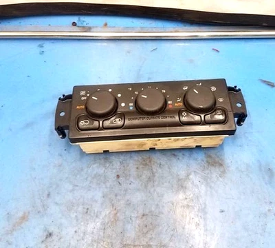 2002 Cadillac Escalade A/C Heater Temperature Control w/o Celsius Display OEM - Image 1 of 2