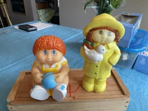 Lot Of 2 Vinyl 1983 1984 Cabbage Patch Banks With Stoppers - Picture 1 of 7