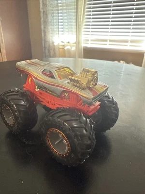 Dodge Challenger suelto fundido a presión 1:64 cobre Hot Wheels Monster Jam plateado '68 Foto 1 de 2