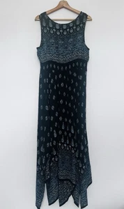 Abito midi floreale Bila taglia M midi blu navy corpetto smock orlo a fazzoletto boho - Foto 1 di 5