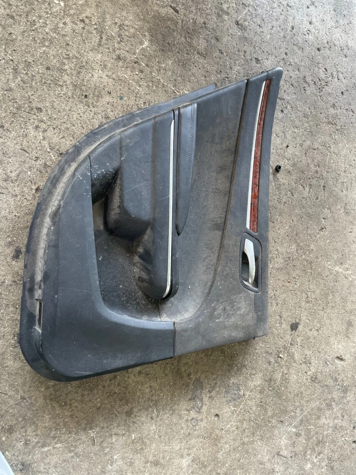 Panel de puerta trasera izquierda Chrysler C300 2014 Foto 1 de 1