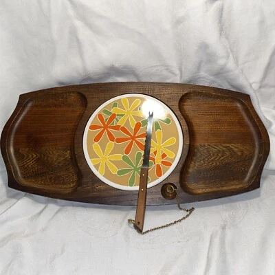 Винтажная сервировочная тарелка для сыра MCM из датского тикового дерева с цветочной эмалью для кафе - Изображение 1 из 4