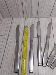 OneidaCraft Deluxe Set di 6 coltelli da tavola in acciaio inox lunghi 8" - Foto 1 di 4