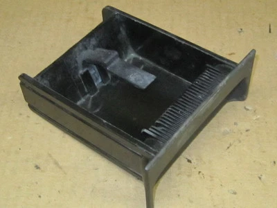 SAAB 9000 88-93 1988-1993 CENICERO TABLERO CENICERO FABRICANTE DE EQUIPOS ORIGINALES # 9778200 Foto 1 de 3