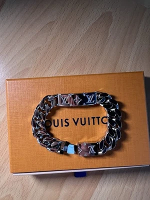 Louis Vuitton Monogram Chain Bracelet  classic design with contemporary flair - Bild 1 von 4