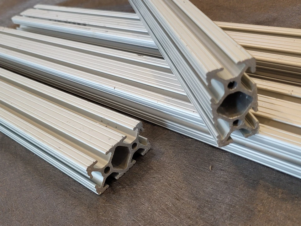 Lot of 4 - 80/20 T-Slot Aluminum Extrusion 1"x2"x10 LINEAR FEET p/n 1020 USA - Image 1 of 4