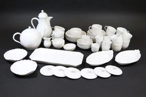 55x Kaffee Tee Serviceteile weißes Porzellan Neuosier KPM Berlin (MVL4532) - Bild 1 von 24