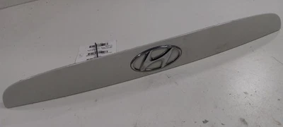 Hyundai Accent Tail Finish Panel 2006 2007 2008 2009 2010 2011 - Image 1 of 4