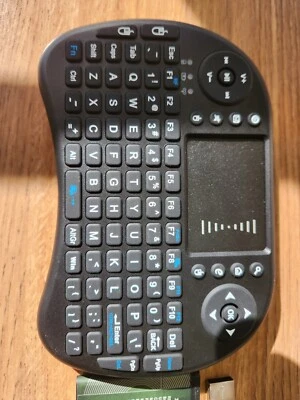 Mini wireless Keyboard w/Touchpad - Image 1 of 2