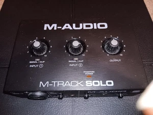 M-Audio M-Track Solo 2-Channel USB Interface Streaming and Podcasting - Picture 1 of 5