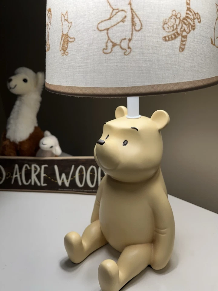 Lambs & Ivy Disney Baby Storytime Pooh 3d Table Lamp With Shade