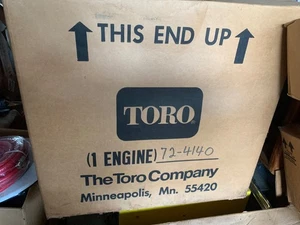 Toro # 72-4140 Rasenmäher * Suzuki 4 Takt Motor in werkseitiger Toro Box * - Bild 1 von 3