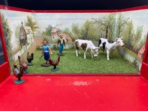 CBG Mignot - Der Bauernhof (2 Personen 4 Hühner 2 Kühe) Boden Bildbox - Bild 1 von 4