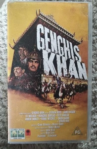 Genghis Khan VHS ❤️ Rare 1996 Omar Sharif Boyd Mason Savalas Wallach GC - Foto 1 di 4