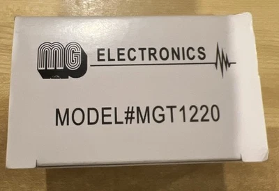 Transformador enchufable MG Electronics MGT1220 clase 2 con indicador LED 12V AC20VA Foto 1 de 2