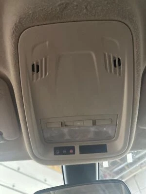 Used Front Upper Center Console fits: 2017 Chevrolet Cruze VIN B 4th digit New S Foto 1 de 4