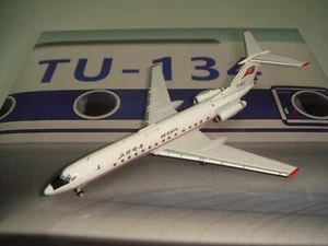 Air Koryo Tupolev TU-134B "Revised color" 1:400 P-813 - Picture 1 of 1