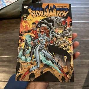 Stormwatch Volume #1 Hardcover (DC Comics June 2012) New Warren Ellis - Picture 1 of 3