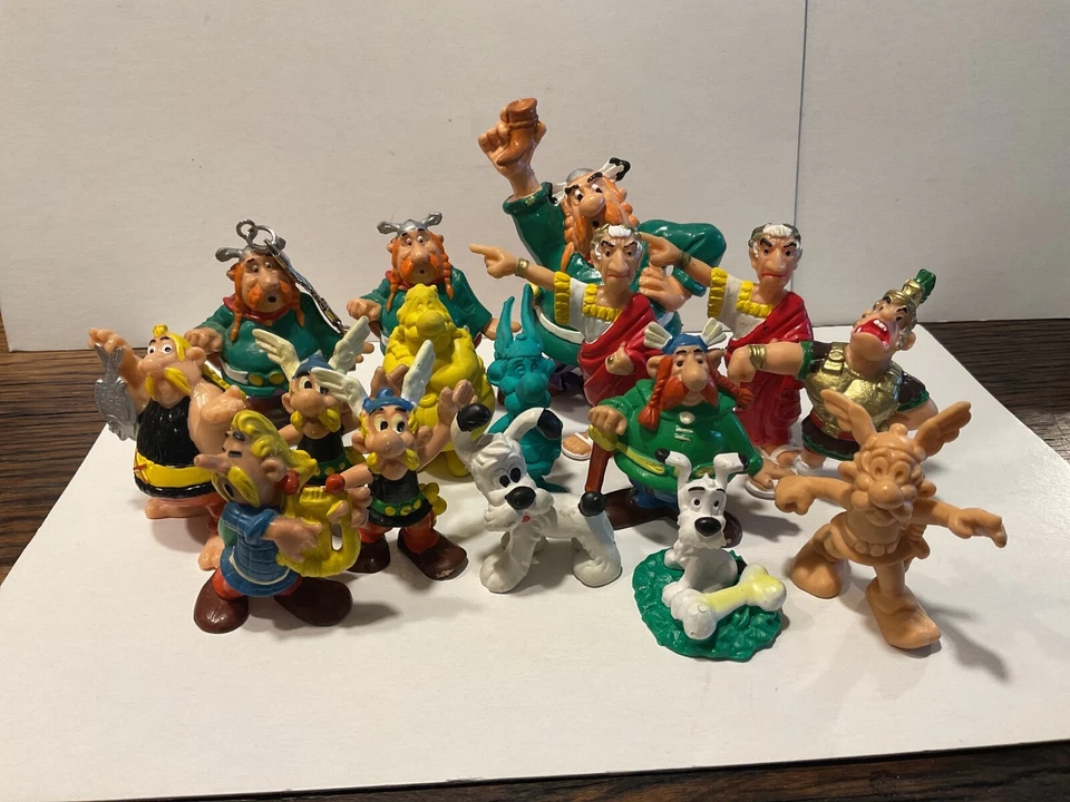 Asterix Bully Bullyland Figur Auswahl 70-90er Jahre Obelix Idefix Cäsar Zenturio - Bild 1 von 1