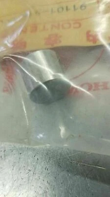 Scooter Honda V65 VF1100C VF1100S Magna Sabre 15x13, 91101-516-000 nos  Foto 1 de 2