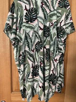 Seafolly Australia Beach Cover Up Green tropical leaves.  Labelled One Size - Image 1 of 4