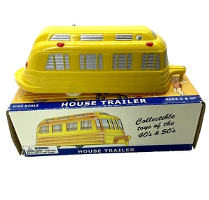 Dimestore Dreams Deluxe Plastic House Camper Trailer 1:43 Scale Yellow 2000/2001 - Picture 1 of 10