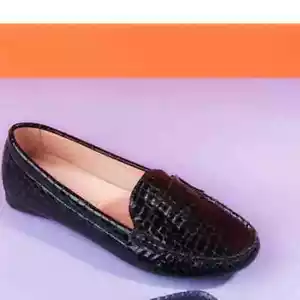 🖤 WMNS STYLISH LOAFERS VEGAN LEATHER BLACK EMBOSSED - Picture 1 of 6