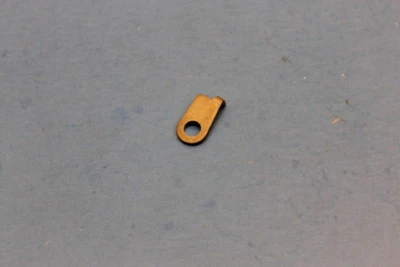 НОВЫЙ ИЗ СТАРЫХ ЗАПАСОВ YAMAHA XJ550 XJ650 FJ1100 FJ1200 СТОПОРНАЯ ПЛАСТИНА ДЕТАЛЬ # 2H7-15531-00-00 - Изображение 1 из 4