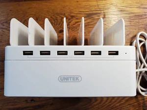 Unitek 6 Port Smart Charging Station Y-2181 15V White VGUC! USB - Picture 1 of 8