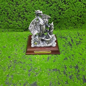 Prince Of Dragons OY98 Boxed Tudor Mint Boxed with Plinth Myth and Magic 1998 - Bild 1 von 16