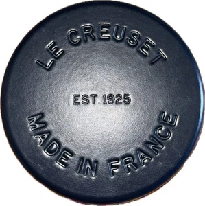 Le Creuset Enameled Cast Iron Signature Trivet Navy Blue Nuit Round Made France - Picture 1 of 4