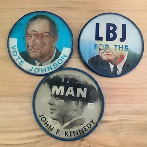 (3) 1960’s John F. Kennedy JFK LBJ Humphrey Lenticular Buttons VARIVUE Democrat - Bild 1 von 2
