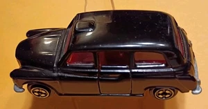 Vintage Corgi Made in China London Taxi Black 1:64 Diecast Car 4 Spoke Wheels 💂 - Picture 1 of 9