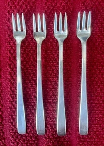 Plato de hotel Oneida "HOTEL TWO" plateado ~ tenedores de cócteles/mariscos - 4 - Imagen 1 de 4