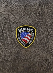 TOPPA PATCH Replica Blauer 8X6.5CM Ricamata Termoadesiva o da Cucire  - Imagen 1 de 1