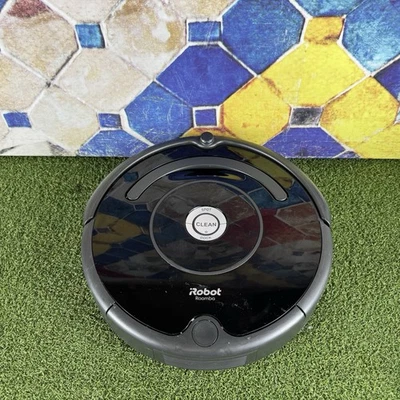 iRobot Roomba 675 Vacuum Cleaner - Spares or Repairs (A) - Image 1 of 4