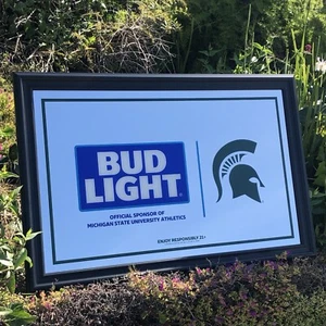 Bud Light Michigan State NCAA College Bier Bar Spiegel Männerhöhle Basketball - Bild 1 von 3