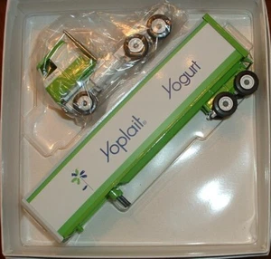 Yoplait Yogurt '88 Winross Truck - Picture 1 of 1