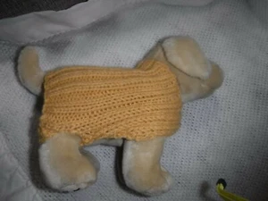 HAND KNIT WASHABLE WOOL  6" PET SWEATER -  GOLD - NEW - Picture 1 of 3