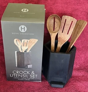 Hotel Collection Crock & Utensil Set New - Picture 1 of 2