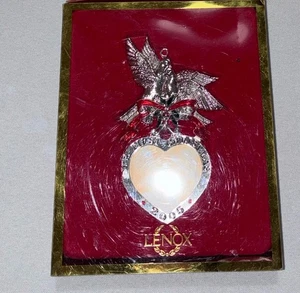Our First Christmas 2005 Lenox Silverplated, Dove Photo Frame Ornament - Picture 1 of 3