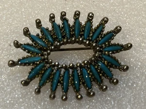 Vintage Brosche Nadelspitze türkisfarben - Bild 1 von 4