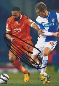 MILLWALL: FOTO DE ACCIÓN FIRMADA POR LIAM TROTTER 6x4 + certificado de autenticidad - Imagen 1 de 1