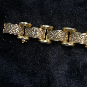 Vintage Damascene Link Bracelet Black Enamel, Gold-Tone, Safety Chain Missing - Picture 1 of 9