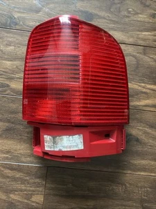 SEAT ALHAMBRA 2007 DRIVERS SIDE REAR LIGHT - SEE AD - Picture 1 of 4