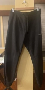 GUESS Marken LOGO TAPE (an der Seite) Jogginghose (Herren Größe L) - Bild 1 von 4