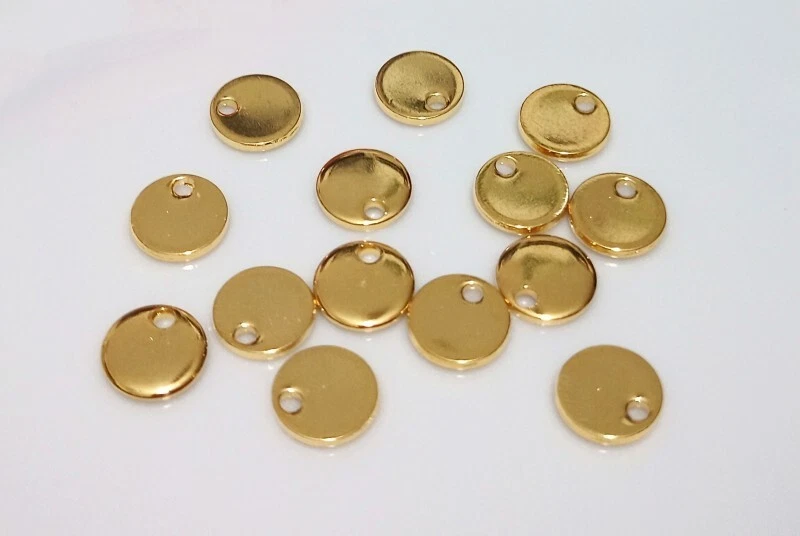 10pz charms ciondoli piastrina tonda in acciaio inox 7x1mm colore oro - Immagine 1 di 1