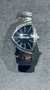Hamilton Analog Quartz Men Discontinued Ventura H244111 Metal Bracelet Men'S Wat - Picture 1 of 7