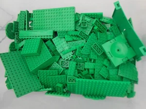 Lot 500 BULK Bright Green LEGO Pcs Bricks Plates Mixed Sorted Clean + MINIFIGURE - Picture 1 of 1